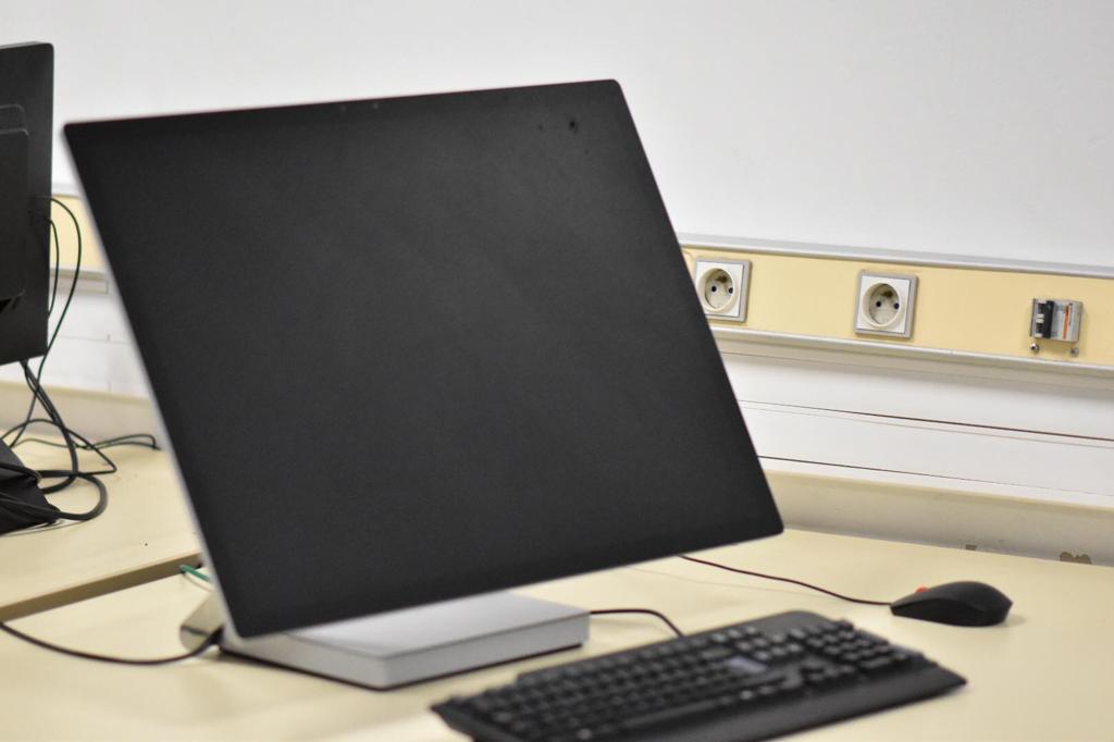 Microsoft Surface Studio Daisy